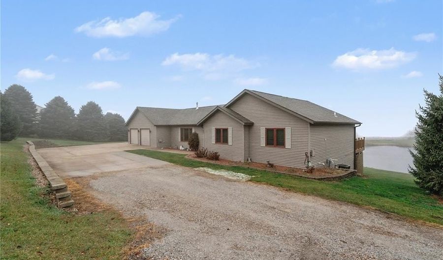 3139 74th St, Atkins, IA 52206 - 4 Beds, 4 Bath