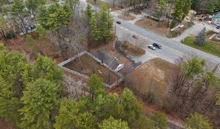 33 State Route 101A, Amherst, NH 03031 - 3 Beds, 1 Bath