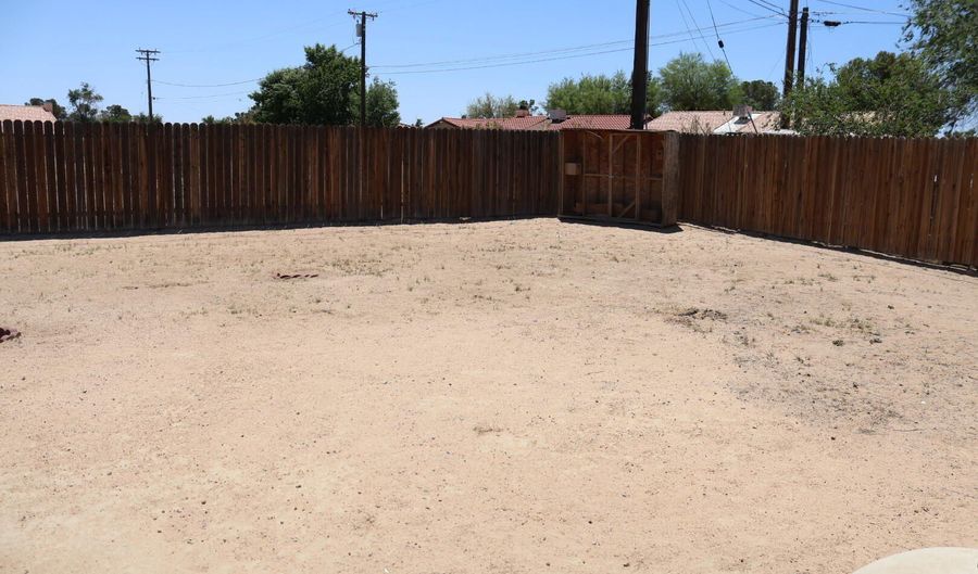 10650 Keller Dr, California City, CA 93505 - 4 Beds, 3 Bath