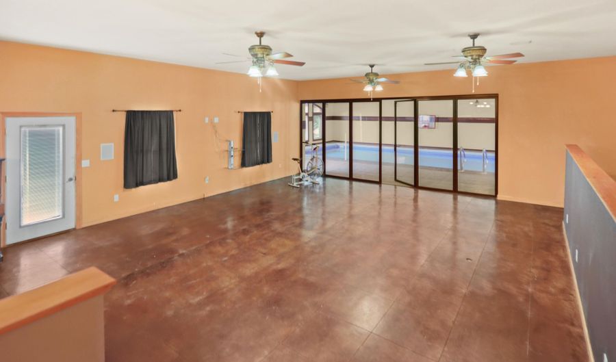 1098 Meaking Ave, Bowdle, SD 57428 - 5 Beds, 3 Bath