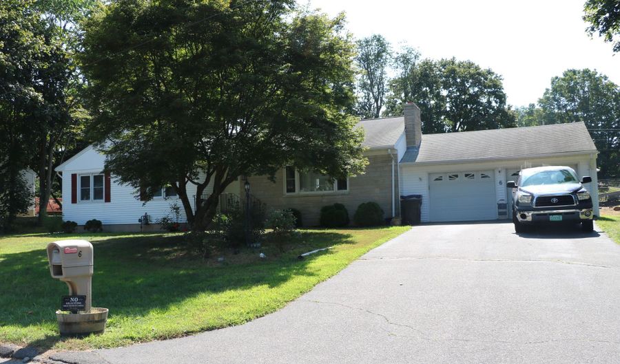 6 Greenfield Dr, Ansonia, CT 06401 - 3 Beds, 3 Bath