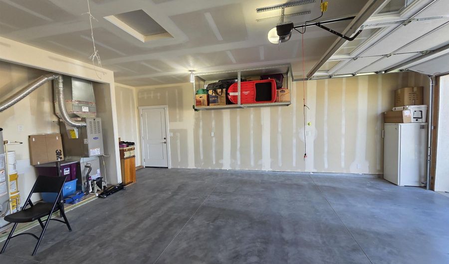 2440 Lotus Ave, Burley, ID 83318 - 4 Beds, 2 Bath