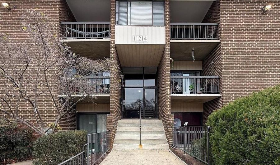 11214 CHERRY HILL Rd 199, Beltsville, MD 20705 - 2 Beds, 2 Bath