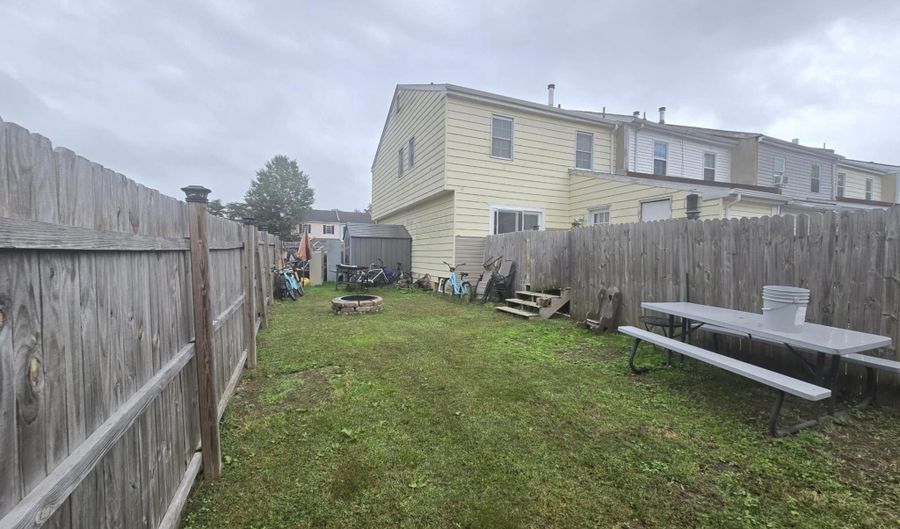 22 FOREST CREEK Dr, Dover, DE 19904 - 4 Beds, 3 Bath