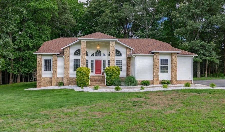 11781 Putnam Pl, Amelia, VA 23002 - 4 Beds, 3 Bath