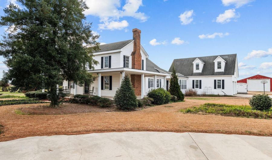 8414 Hwy 903 N, Ayden, NC 28513 - 3 Beds, 3 Bath