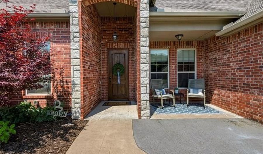 3119 Montrose Dr, Bartlesville, OK 74006 - 5 Beds, 4 Bath
