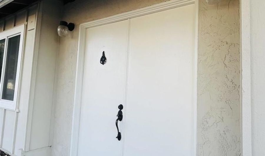 2554 Calle Serena, San Diego, CA 92139 - 4 Beds, 2 Bath