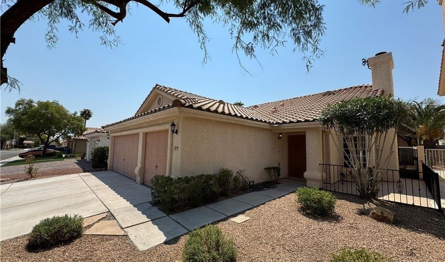 879 Cline Cellars Ave, Las Vegas, NV 89123 - 3 Beds, 2 Bath