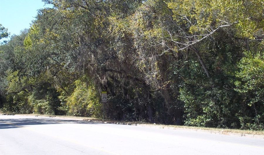 2105 W Gordan Ave, Albany, GA 31707 - 0 Beds, 0 Bath