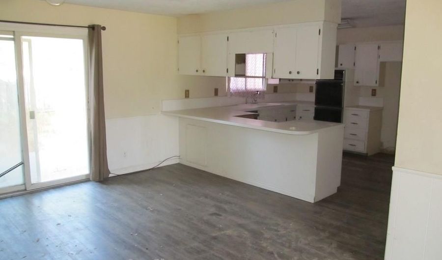 2205 E Monticello Dr, Idaho Falls, ID 83404 - 5 Beds, 4 Bath