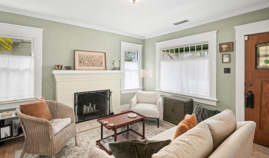 3215 Granada Ave, San Diego, CA 92104 - 2 Beds, 1 Bath