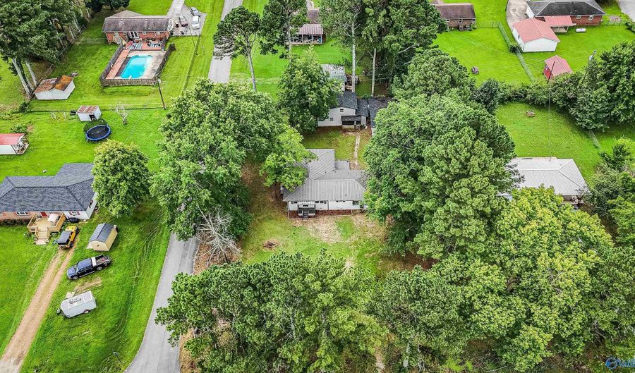 26220 Children Ln, Athens, AL 35613 - 3 Beds, 2 Bath