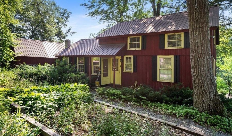 80 Grassy Brook Rd, Brookline, VT 05345 - 3 Beds, 1 Bath