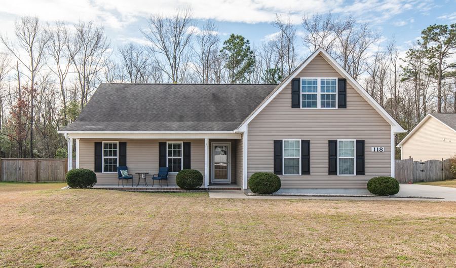 118 Christy Dr, Beulaville, NC 28518 - 4 Beds, 2 Bath