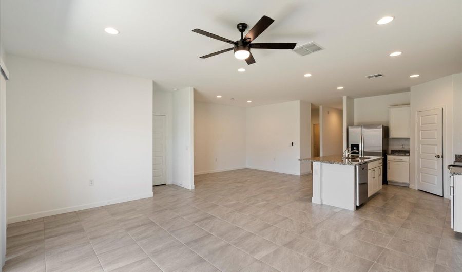 1857 W Starfire Ave, Apache Junction, AZ 85120 - 4 Beds, 3 Bath