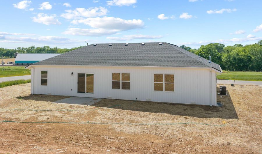 416 Beaver Tail Rd, Ash Grove, MO 65604 - 4 Beds, 2 Bath