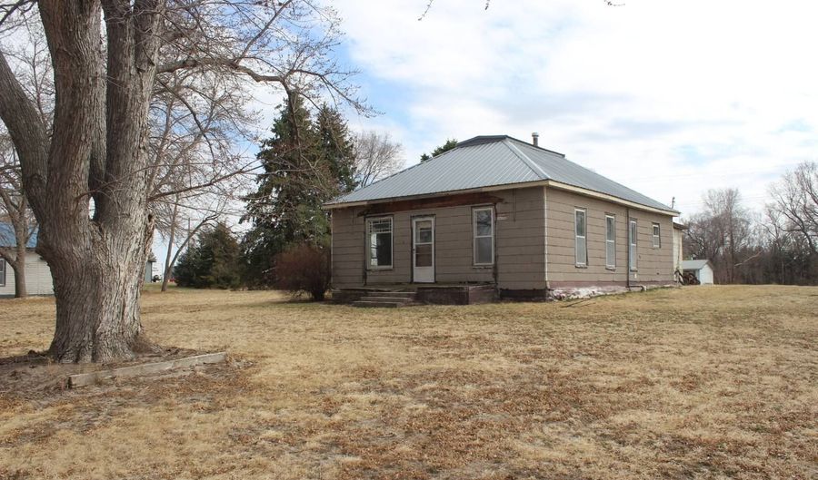 325 E Sanders St, Arcadia, NE 68815 - 2 Beds, 1 Bath