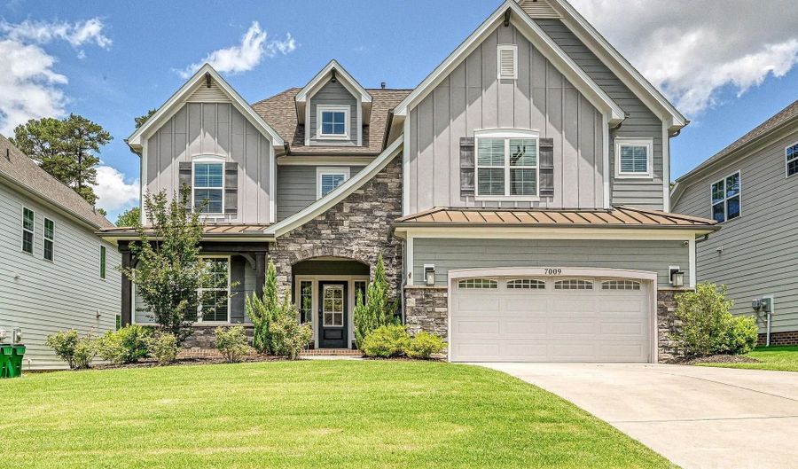 7009 Providence Ln W, Charlotte, NC 28226 - 4 Beds, 5 Bath