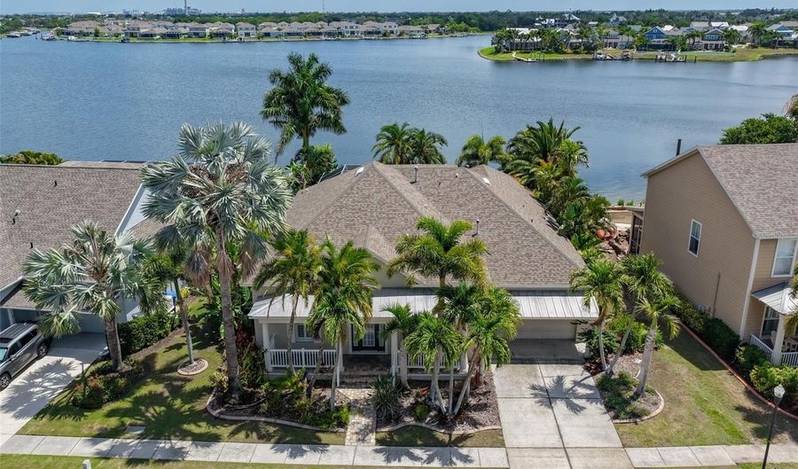 5229 BRIGHTON SHORE Dr, Apollo Beach, FL 33572 - 4 Beds, 5 Bath