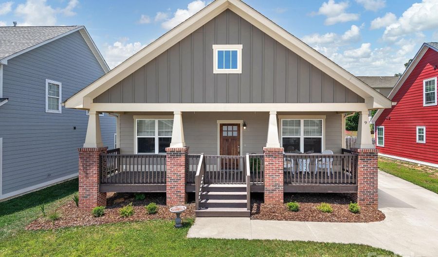 9 Hyde Park Pl, Arden, NC 28704 - 3 Beds, 2 Bath