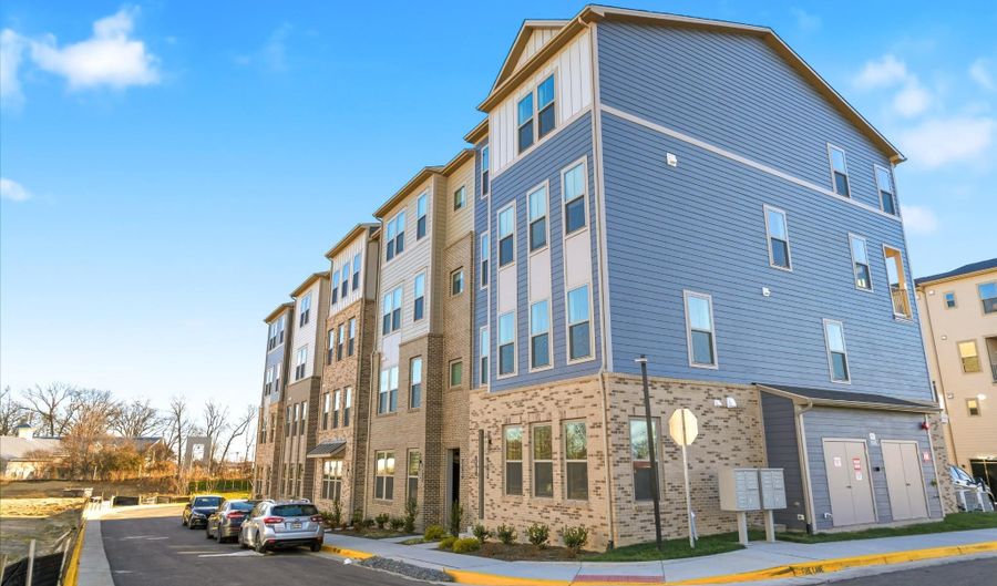 19705 MISTY MOSS Sq, Ashburn, VA 20147 - 3 Beds, 3 Bath