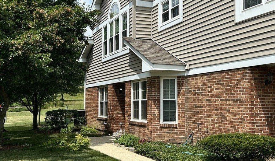952 W Happfield Dr 2828, Arlington Heights, IL 60004 - 2 Beds, 2 Bath