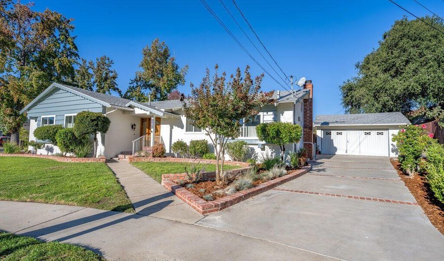 9413 La Reina Pl, Los Angeles, CA 91042 - 4 Beds, 2 Bath