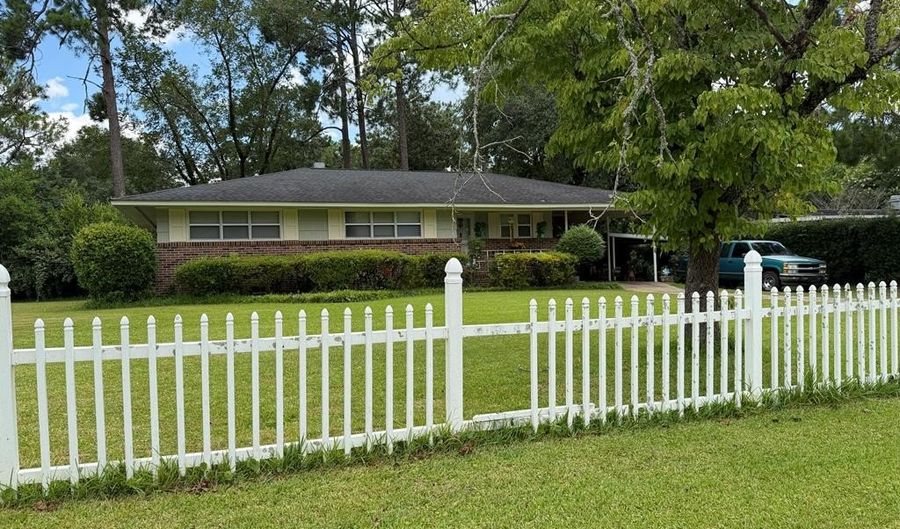 1700 Gail Ave, Albany, GA 31707 - 3 Beds, 2 Bath