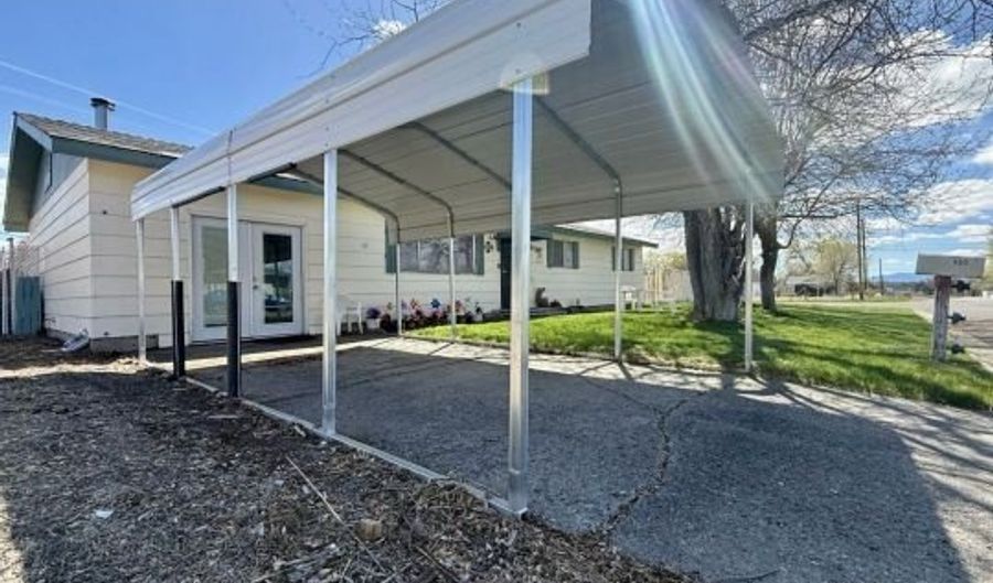 900 Bonner St, Alturas, CA 96101 - 3 Beds, 2 Bath