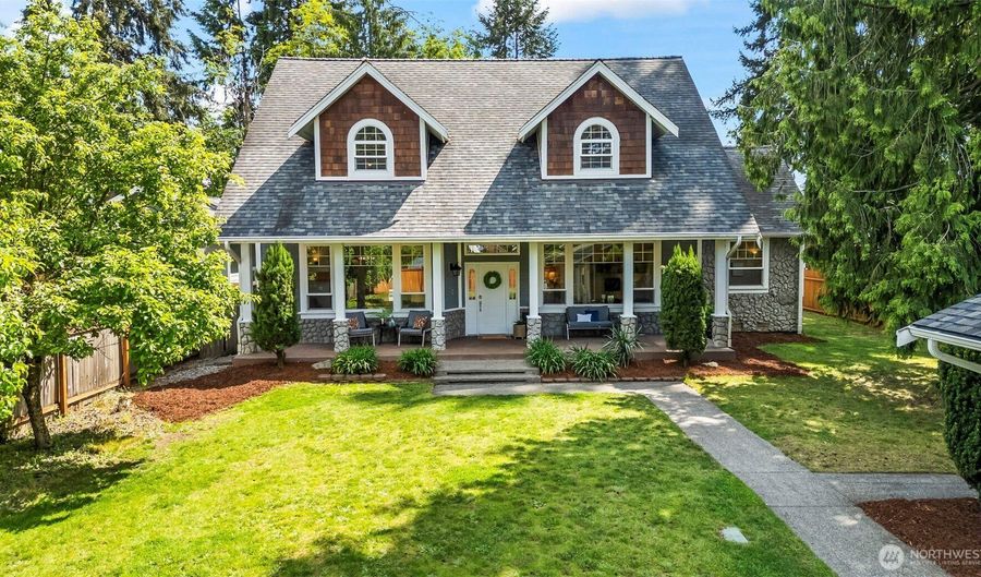 20409 70th St E, Bonney Lake, WA 98391 - 5 Beds, 4 Bath