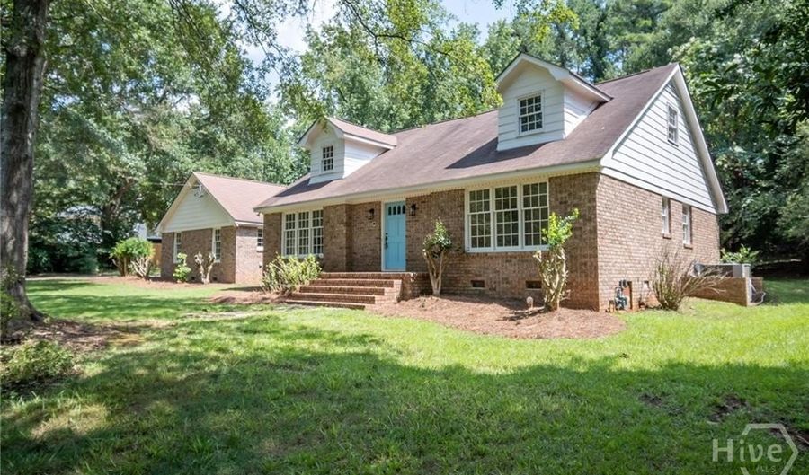 215 Lenox Rd, Athens, GA 30606 - 6 Beds, 3 Bath