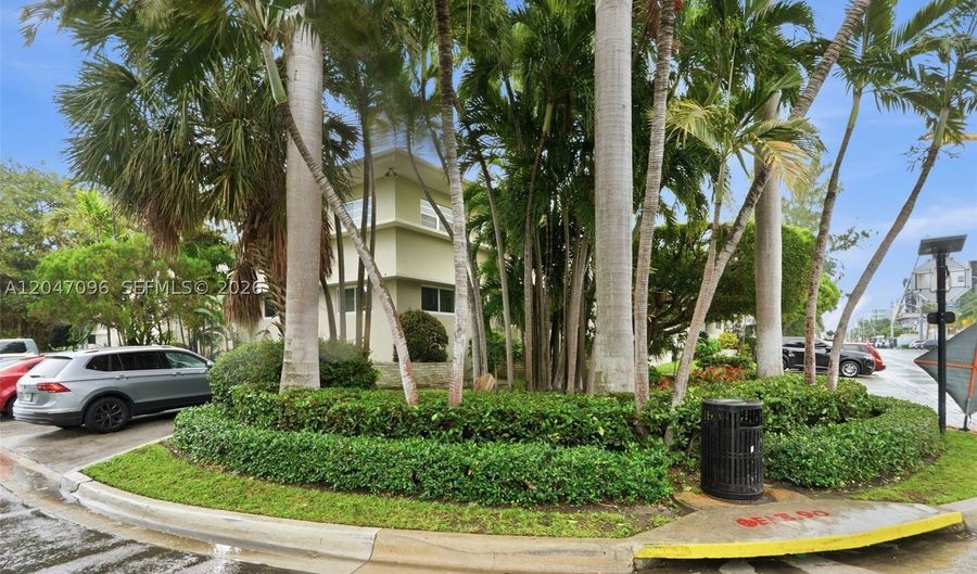 9881 W Bay Harbor Dr 2, Bay Harbor Islands, FL 33154 - 2 Beds, 2 Bath