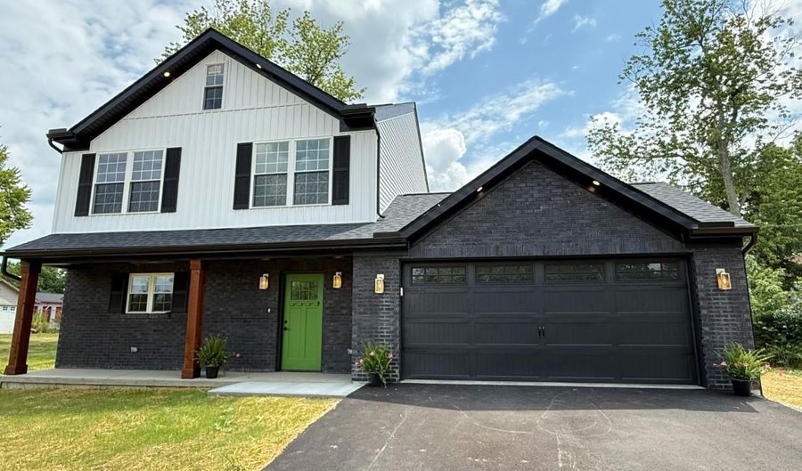 3664 Lewis Rd, Cincinnati, OH 45102 - 3 Beds, 3 Bath