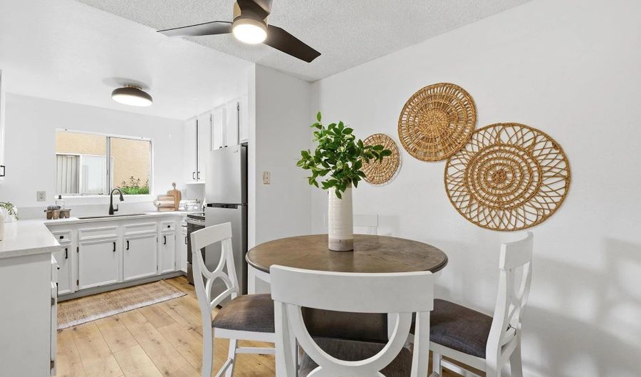 1051 Rock Spgs 120, Escondido, CA 92026 - 2 Beds, 1 Bath