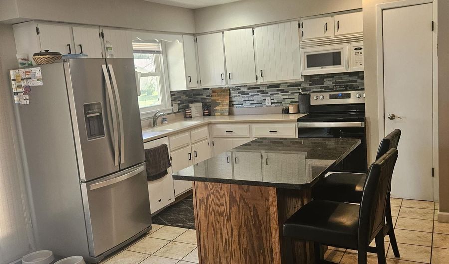 103 Briar Cove Rd, Algona, IA 50511 - 3 Beds, 2 Bath