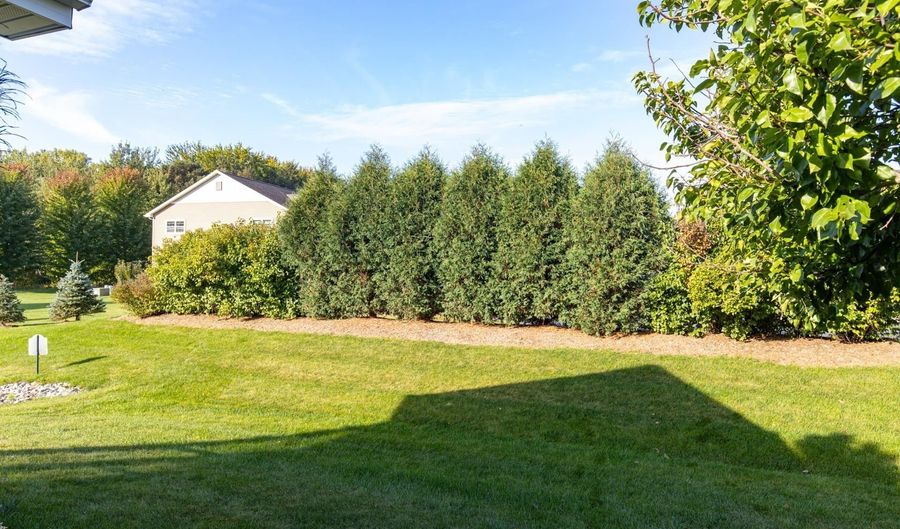 4847 N MYA Dr, Appleton, WI 54913 - 3 Beds, 3 Bath