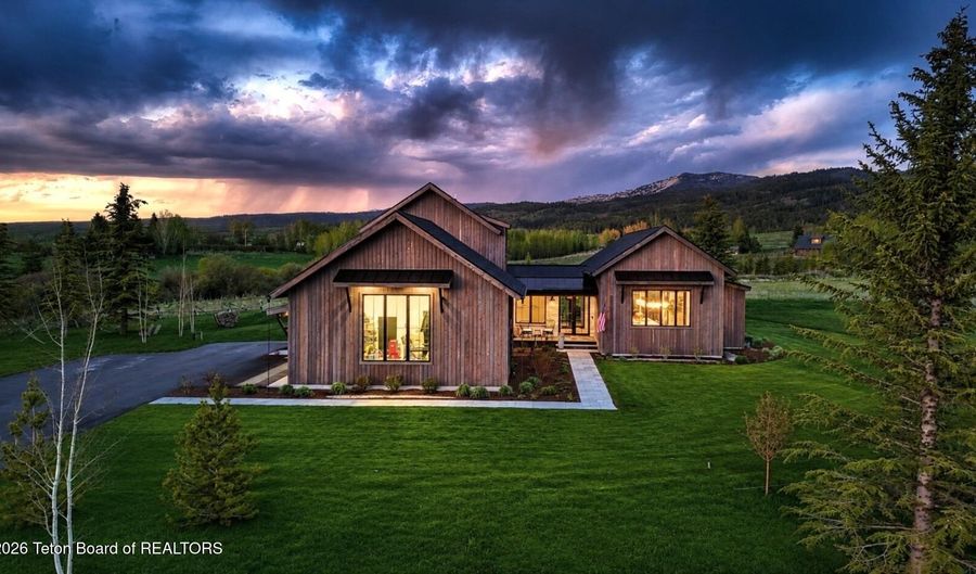 45 E PAINTED ROCK, Alta, WY 83414 - 3 Beds, 3 Bath