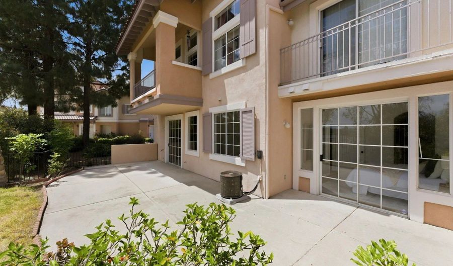 12041 Tivoli Park Row, San Diego, CA 92128 - 2 Beds, 2 Bath