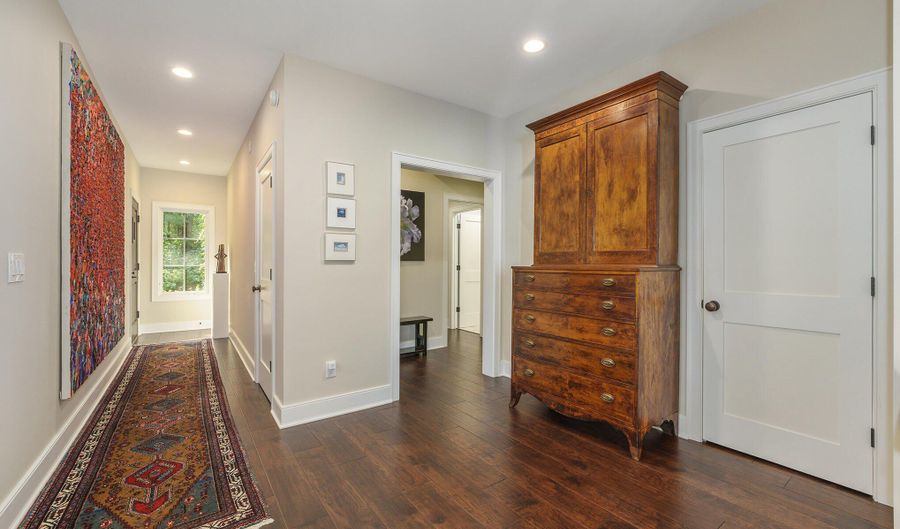106 E Idler Ave, Beverly Shores, IN 46301 - 2 Beds, 3 Bath