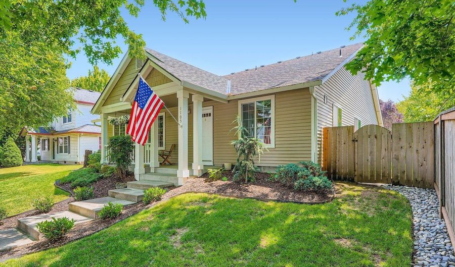 1105 NW 9TH Way, Battle Ground, WA 98604 - 3 Beds, 2 Bath
