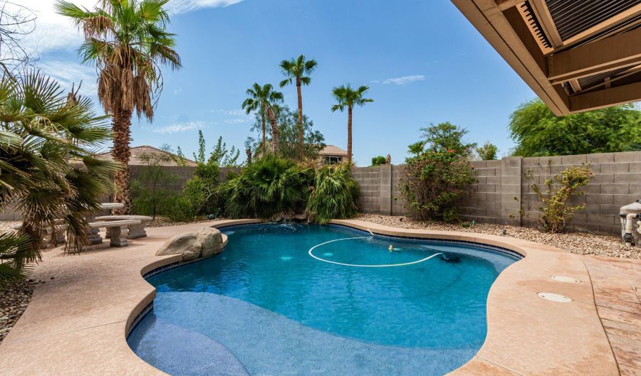 11935 W JACKSON St, Avondale, AZ 85323 - 3 Beds, 2 Bath