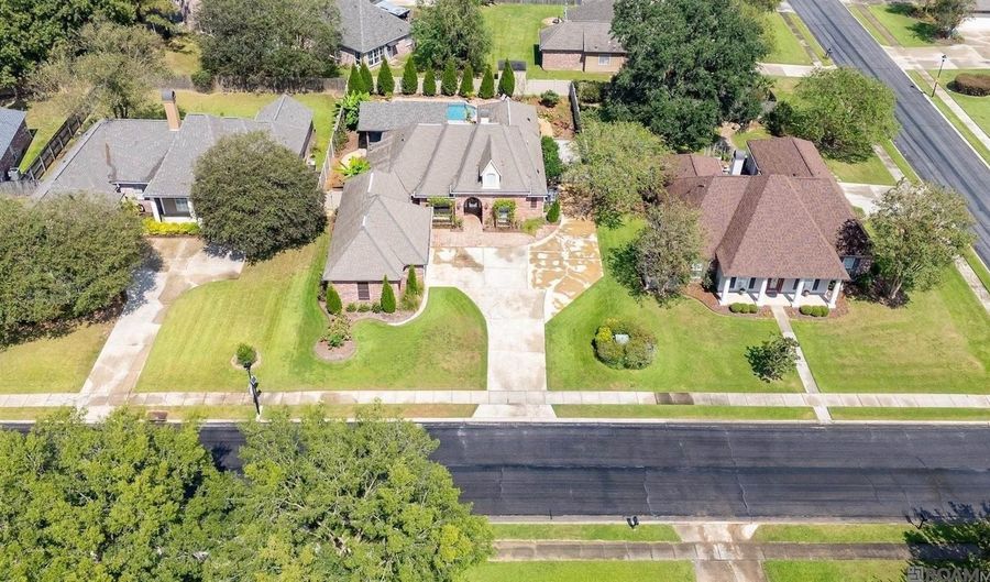 18939 Beaujolaes Ave, Baton Rouge, LA 70817 - 4 Beds, 3 Bath