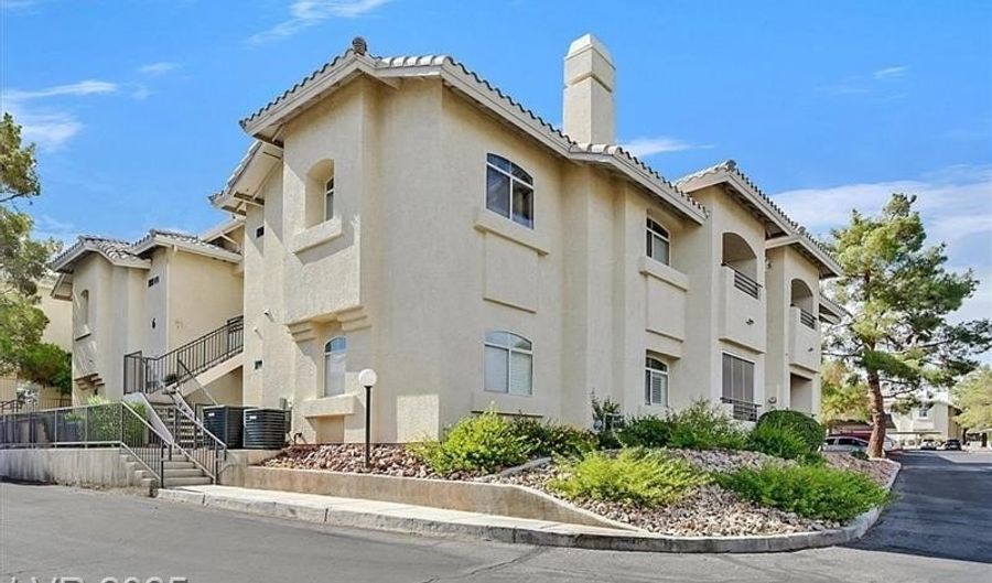 3320 S Fort Apache Rd 218, Las Vegas, NV 89117 - 2 Beds, 2 Bath