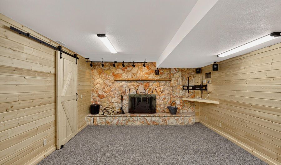 1945 S Scenic Dr, Cedar City, UT 84720 - 5 Beds, 2 Bath