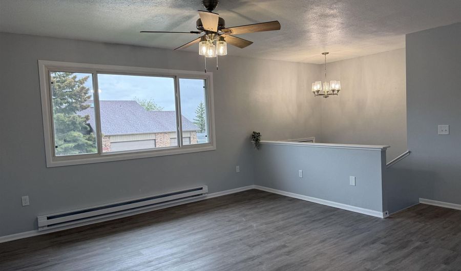 4721 S Oak St, Casper, WY 82601 - 3 Beds, 3 Bath