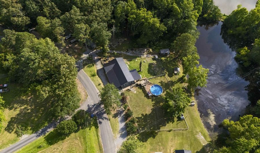 703 Old Sheffield Gap Rd, Attalla, AL 35954 - 2 Beds, 2 Bath