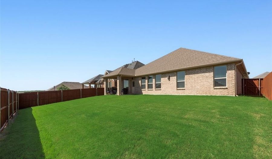 204 Cross Fox Ln, Aledo, TX 76008 - 4 Beds, 3 Bath
