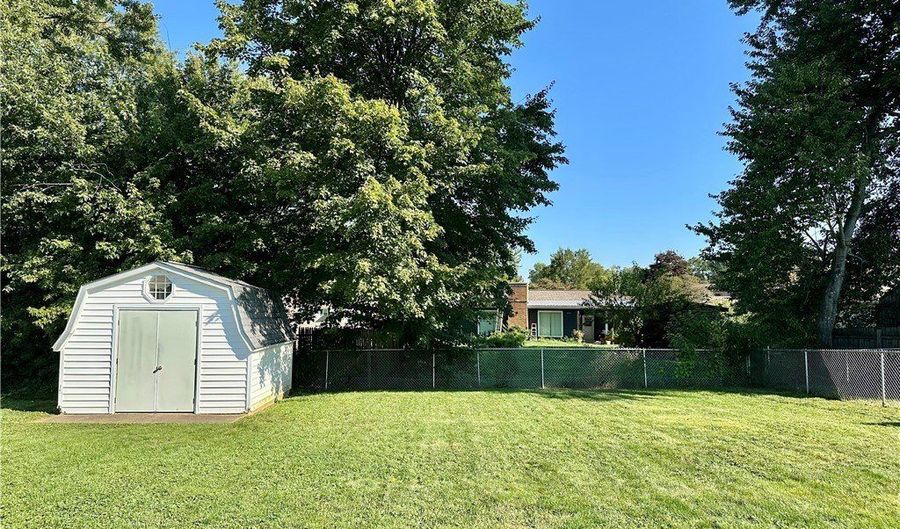 5192 Pinecrest Ave, Austintown, OH 44515 - 3 Beds, 2 Bath
