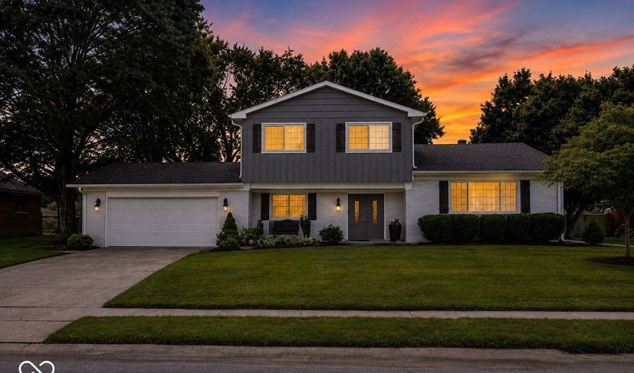 8210 Burn Ct, Indianapolis, IN 46217 - 5 Beds, 3 Bath